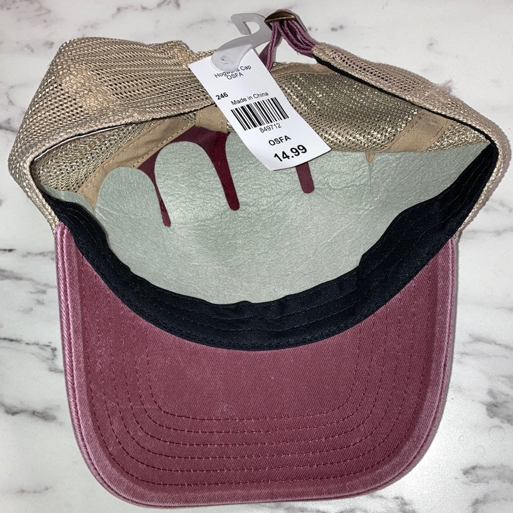 NWT Hogwarts Alumni Cap in Burgundy and Gold - Picture 2 of 3
